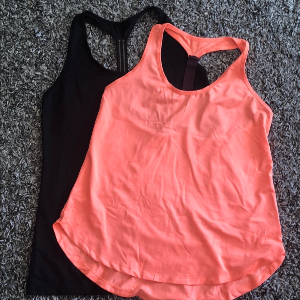 2 Old Navy Active tank tops!!